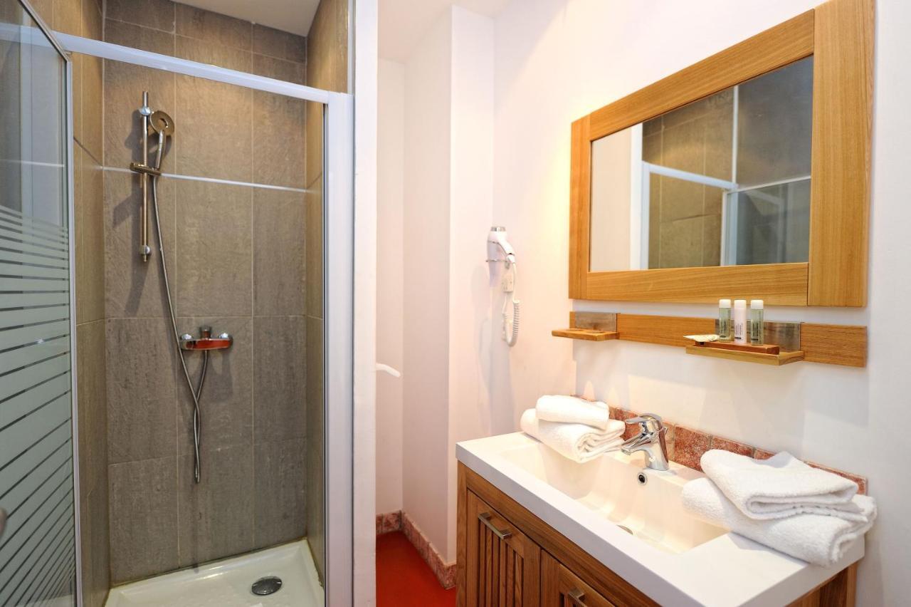 Appartement Du Tourisme Дзондза Экстерьер фото